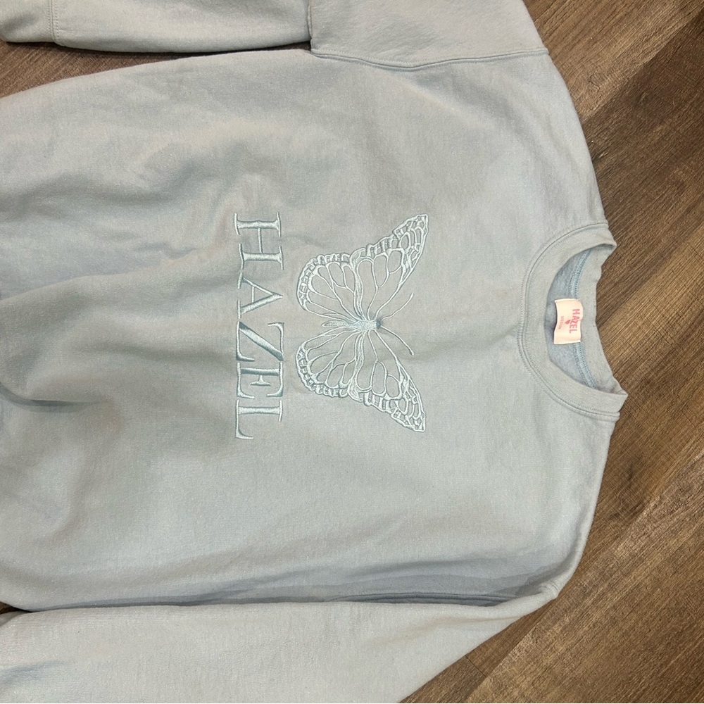 HAZEL BOUTIQUE Light blue crew neck